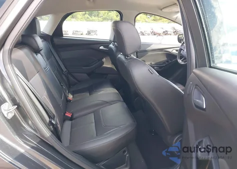 2016 Ford Focus Titanium from USA, damaged, VIN 1FADP3N26GL239589